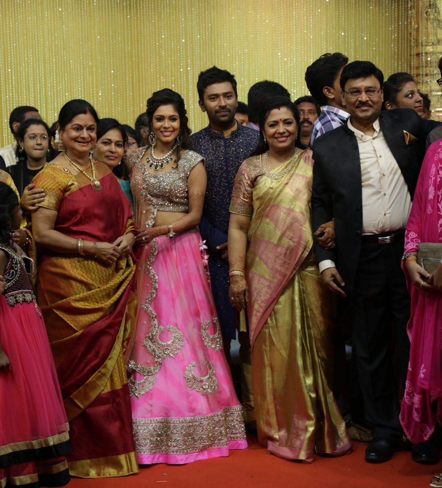 Celebs at Shanthanu Keerthi Wedding Reception Photos