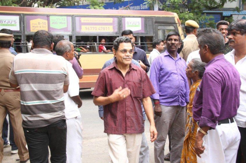 Celebs pays his last respect to ‪MS Viswanathan Photos