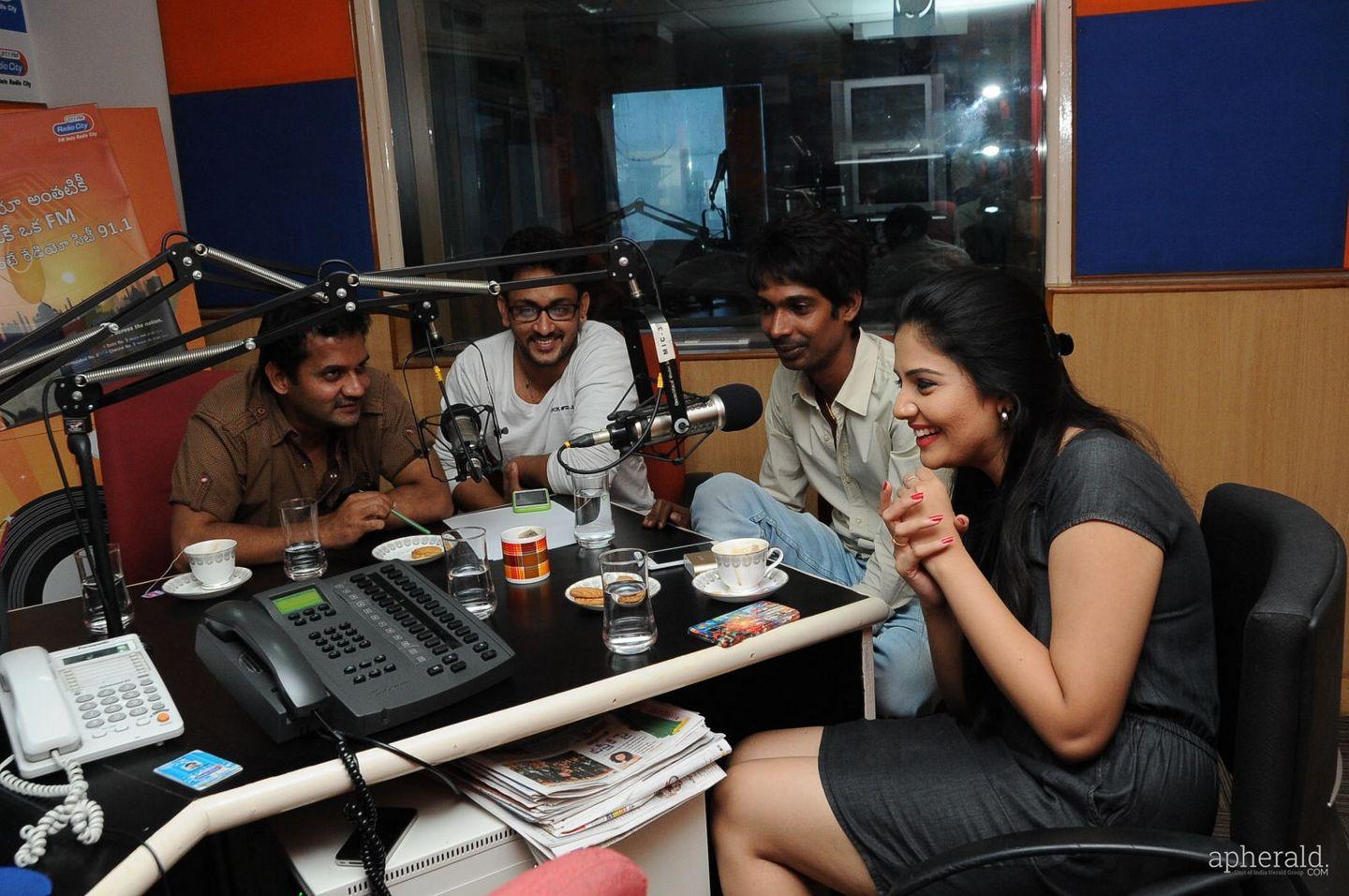 Dhanalakshmi Thaluputadithe Team At Radio City