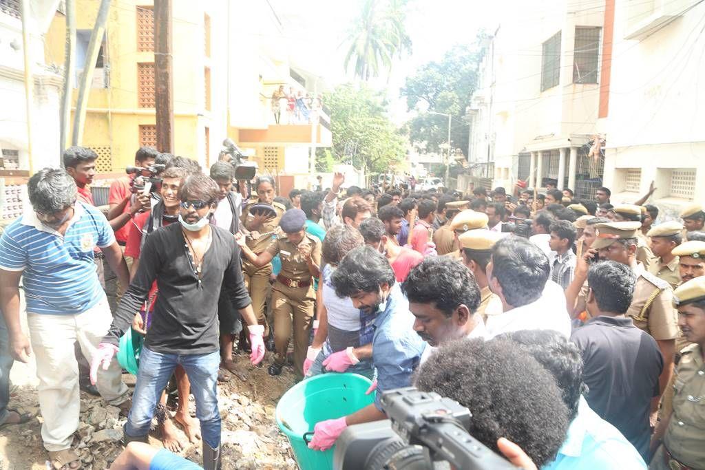 Kollywood Celebs Participate  Cleans Chennai Photos