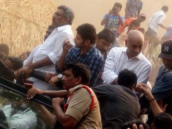 Mahesh Babu Visits Burripalem Photos