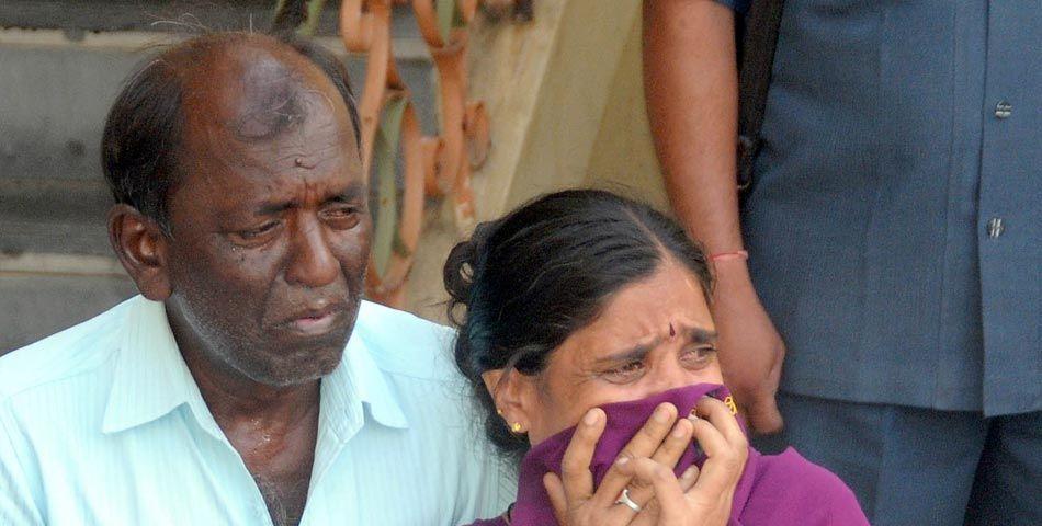 Sarika's death bodies Shifted for post mortem Photos