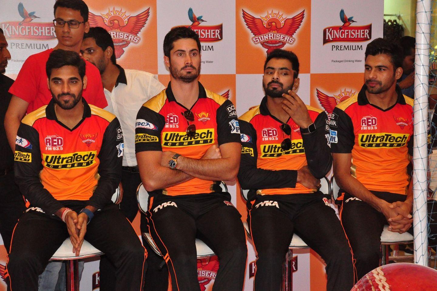 Sunrisers Team at Inorbit Mall Photos