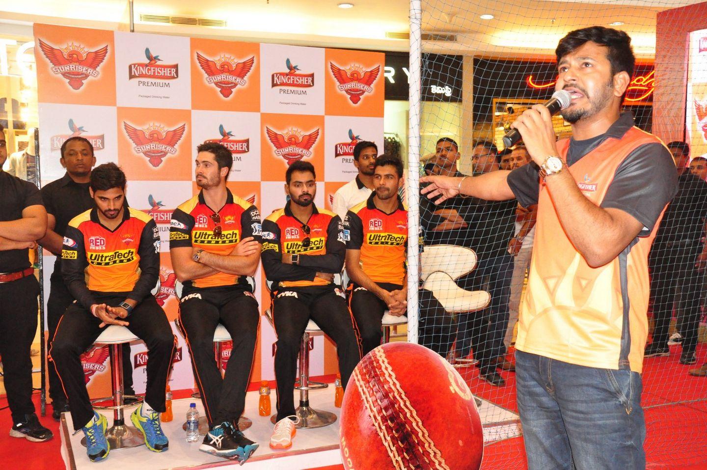 Sunrisers Team at Inorbit Mall Photos