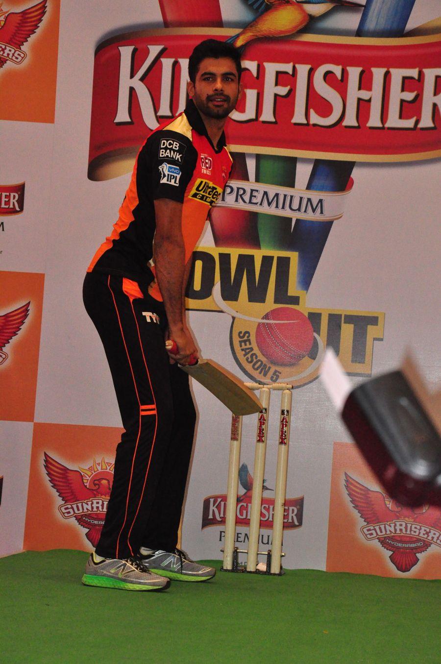 Sunrisers Team at Inorbit Mall Photos