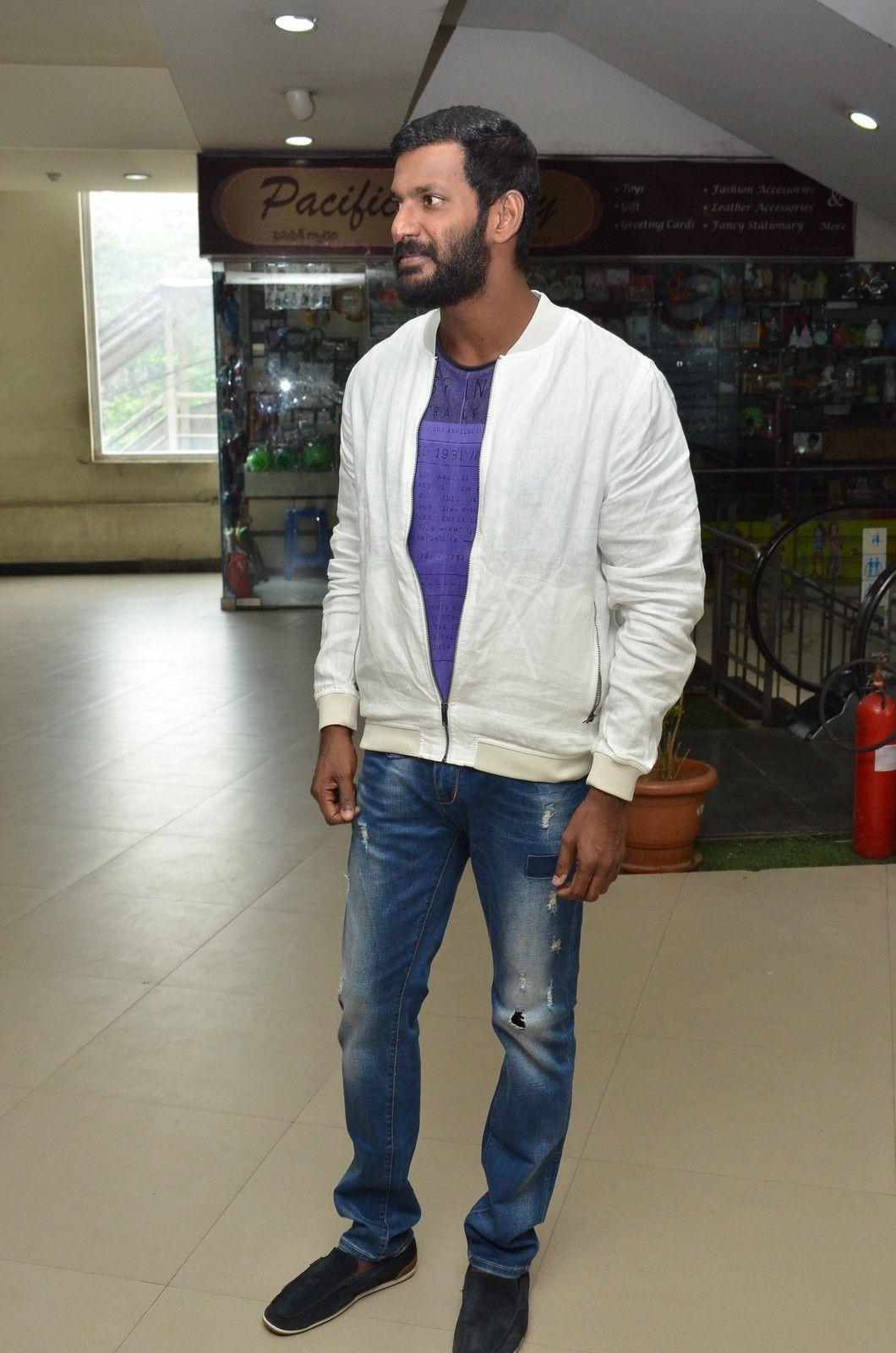 Vishal Kathakali Movie Press Meet Photos