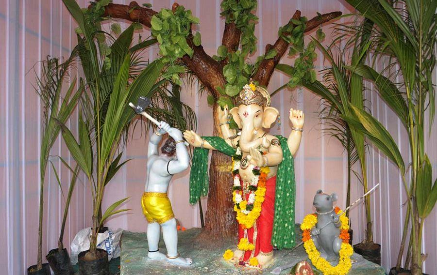 Different types of Lord Ganesh Idols Photos