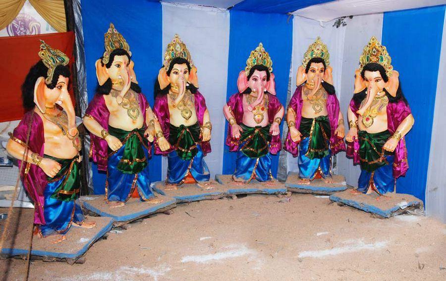 Different types of Lord Ganesh Idols Photos