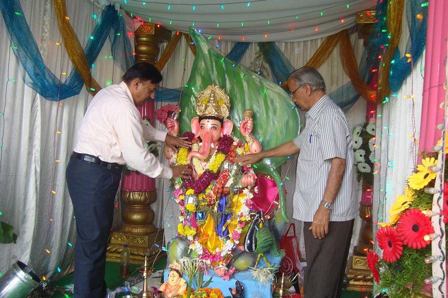 Ganesh Chaturthi Pooja Decoration Photos