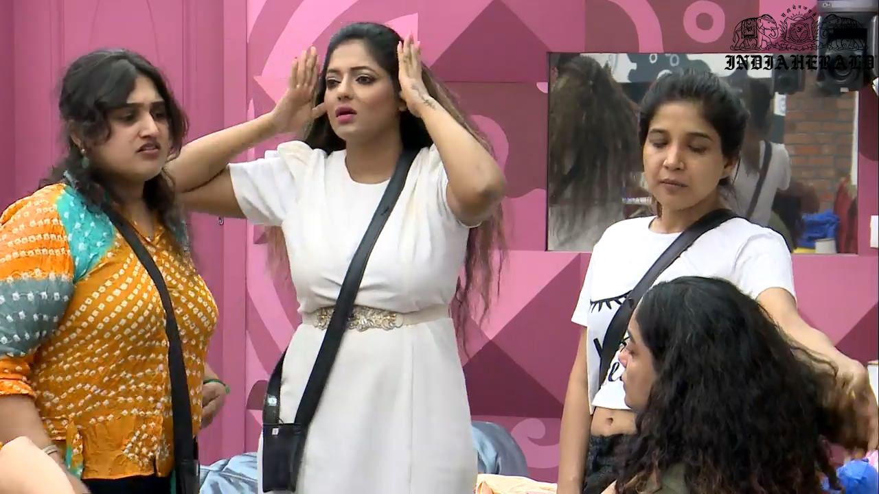 Bigg Boss Season 3 Tamil Day 3 Stills Set 2