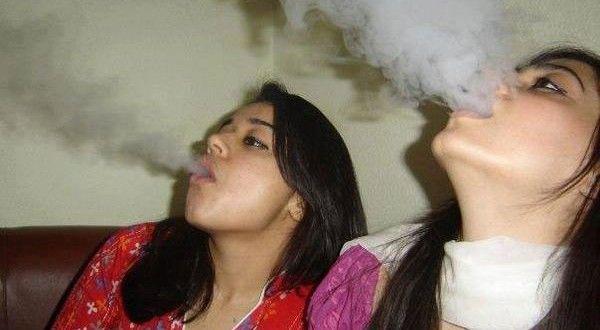 PHOTOS: Indian Girls Smoking & Drinking Alcohol