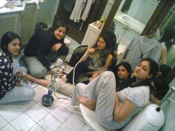 PHOTOS: Indian Girls Smoking & Drinking Alcohol