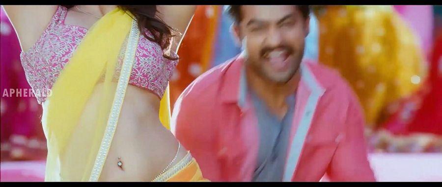 50 'HOT MOMENTS' of Samantha Captured On-Screen