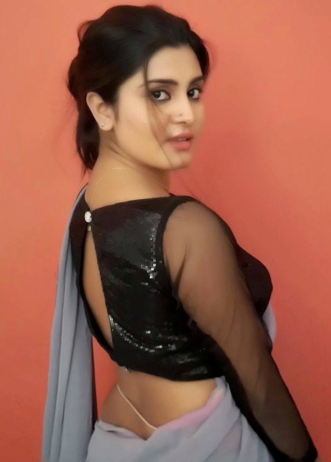 Actress Harini Hot Photos