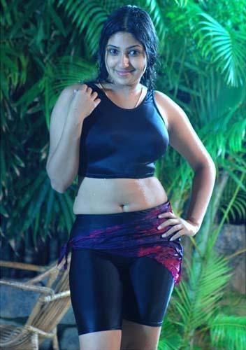 Actress Monica Hot & Spicy Wet Navel Show Photos