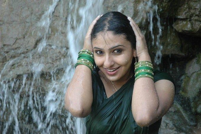 Actress Monica Hot & Spicy Wet Navel Show Photos