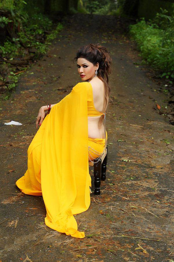 Actress Poonam Jhawer Sexy Stills