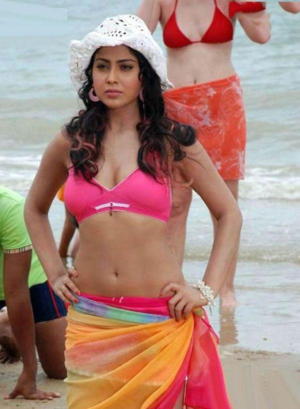 Actress Shriya Saran New Unseen Hot Photos Collections