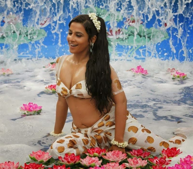 Actress Vidya Balan Hot Sexy Gallery