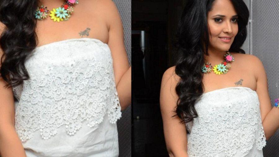900px x 506px - Anchor Anasuya Looking Hot and Sexy Pictures