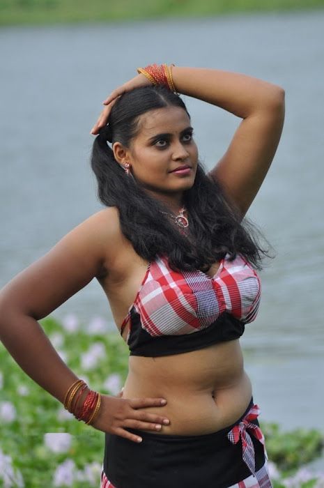 B Grade Hot Actress Gallery