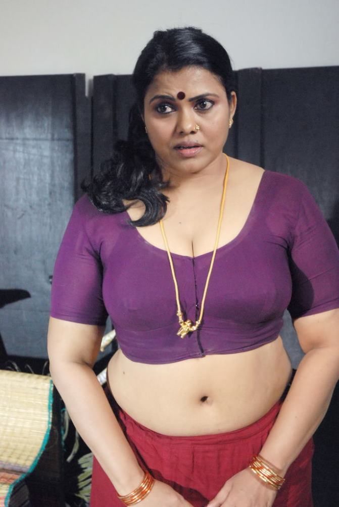 B Grade Hot Actress Gallery