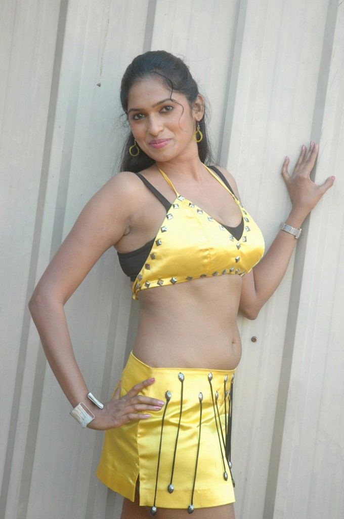 B Grade Hot Actress Gallery