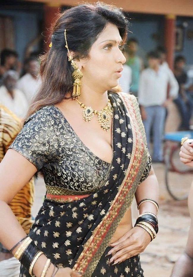 Bhuvaneswari Hot Navel Show Photos