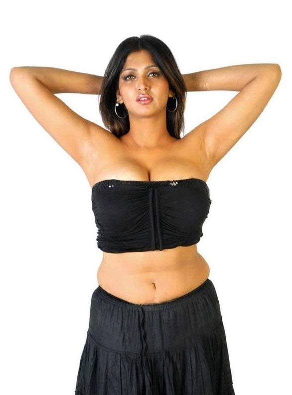 Bhuvaneswari Hot Navel Show Photos