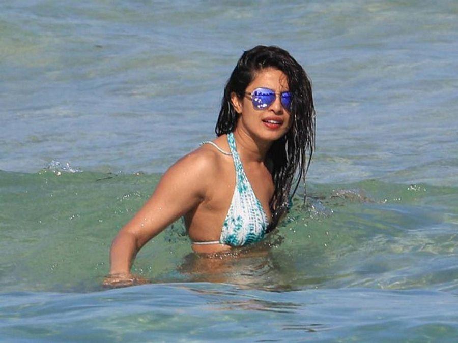 Bikini Avatars Of Priyanka Chopra Latest Stills Are Too Hot To Handle