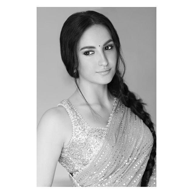 Gorgeous Beauty Elli AvrRam Latest HOT Unseen Photoshoot Stills