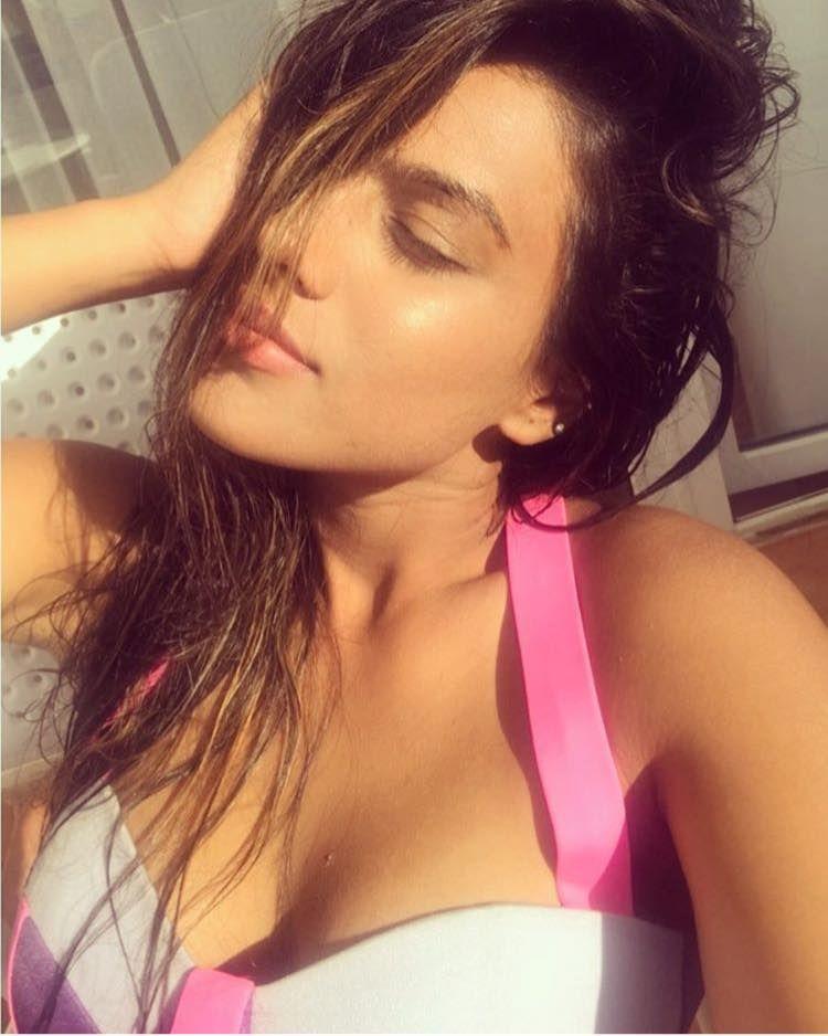 Hottest TV Actress Nia Sharma Latest Unseen Photos