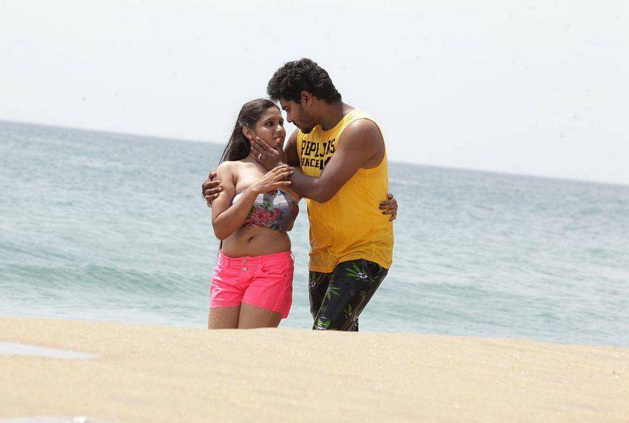 Ippatlo Ramudila Seethala Evaruntaarandi Babu Telugu Movie Stills