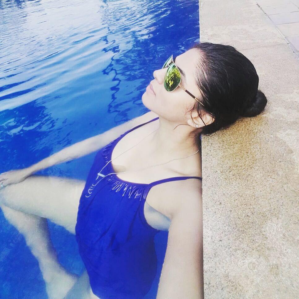 Kavita Kaushik UNSEEN Photos Are So Hot to Handel See Her Bikini Images