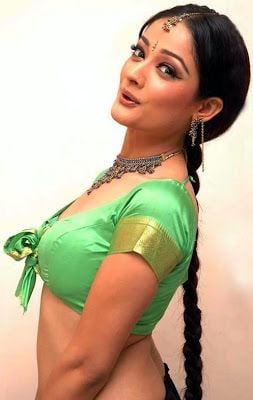 Kiran Rathod Navel Show