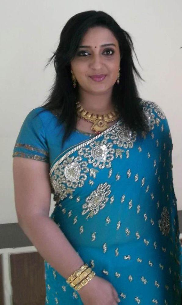 Mallu Aunty Actress Unseened pics