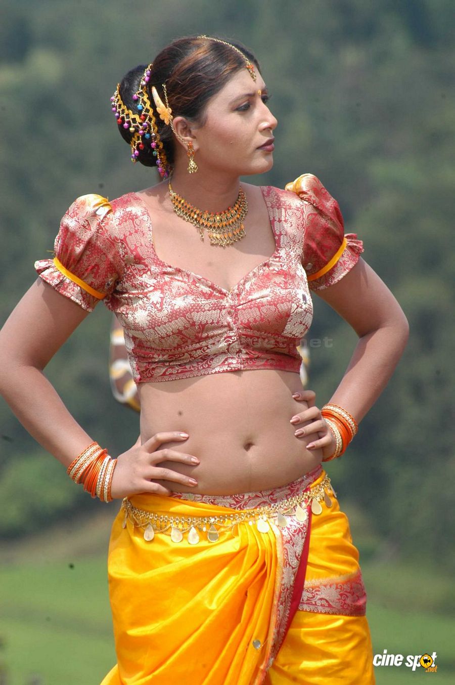 Neneyuve Ninna Kannada Actress Hot Pics