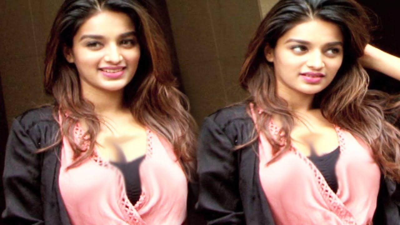 Nidhhi Agerwal Had An Embarrassing Oops Moment Photos