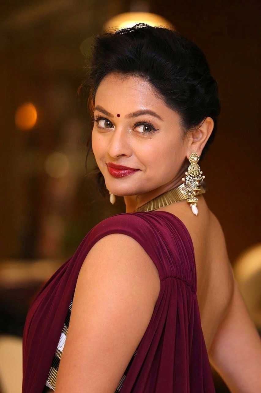 Pooja Kumar Latest Hot Photos