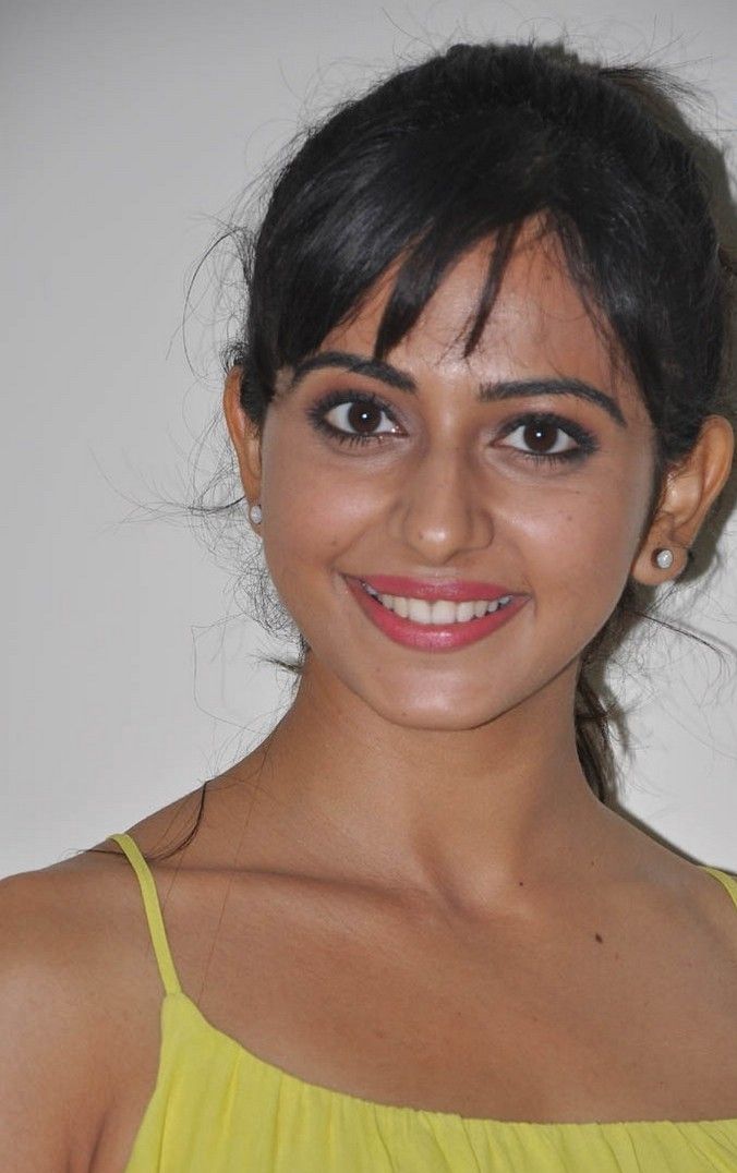 Rakul Preet Singh Hot Sexy Pictures