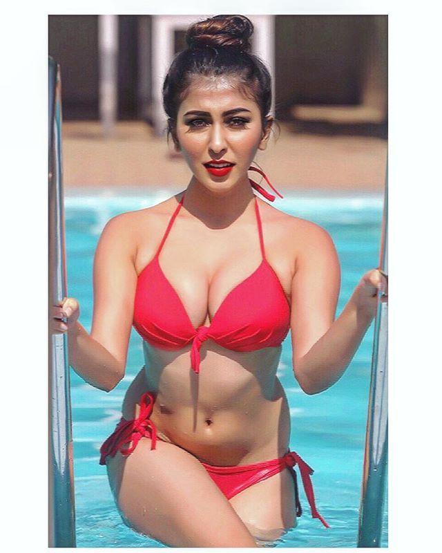 Ruma Sharma Hot Bikini Photoshoot Sexy Beach Ware