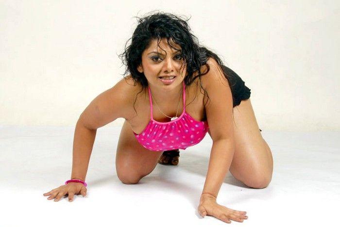 Tamil Actress Swathika Hot & Spicy Latest Stills