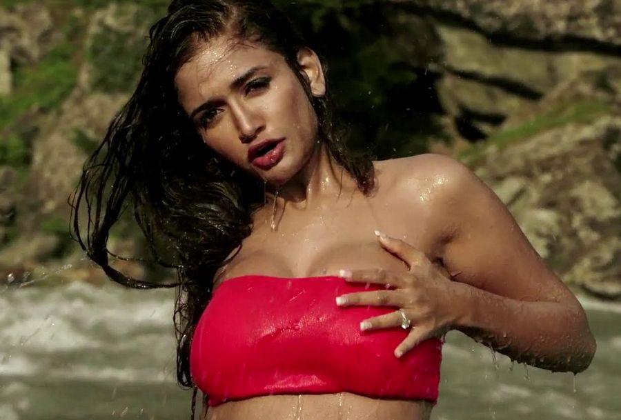 Telugu Actress Anaika Soti Hot & Spicy Stills