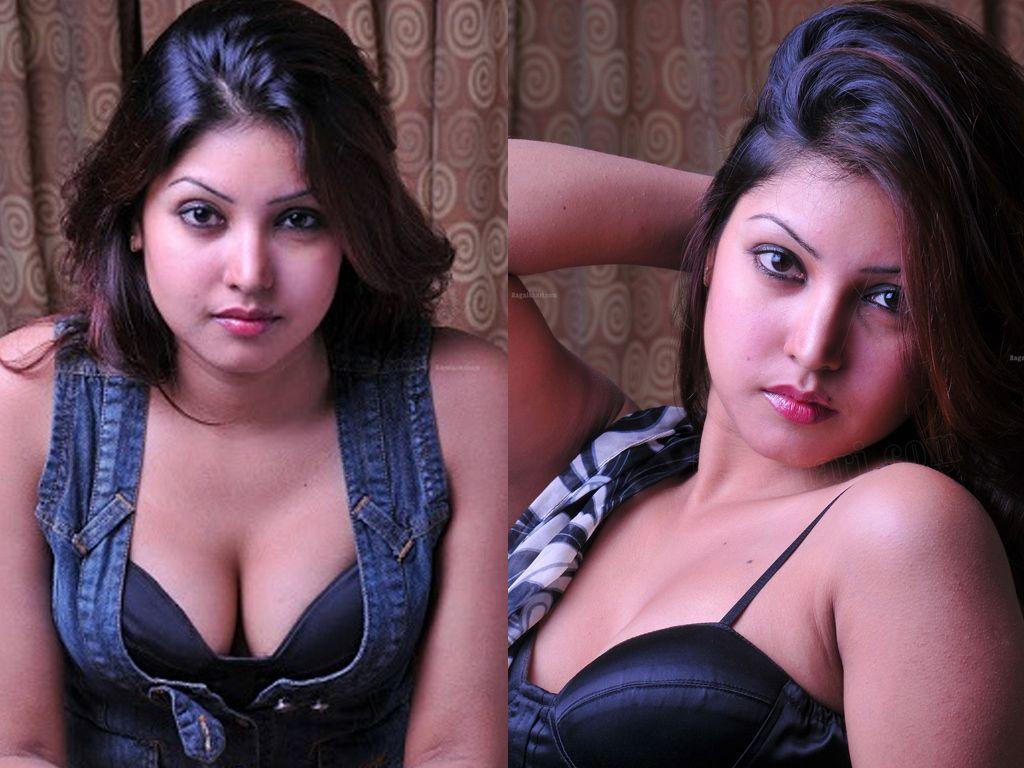 Telugu Actress Komal Jha Hot & Sexy Images Bikini Pictures that Will Steal Your Heart