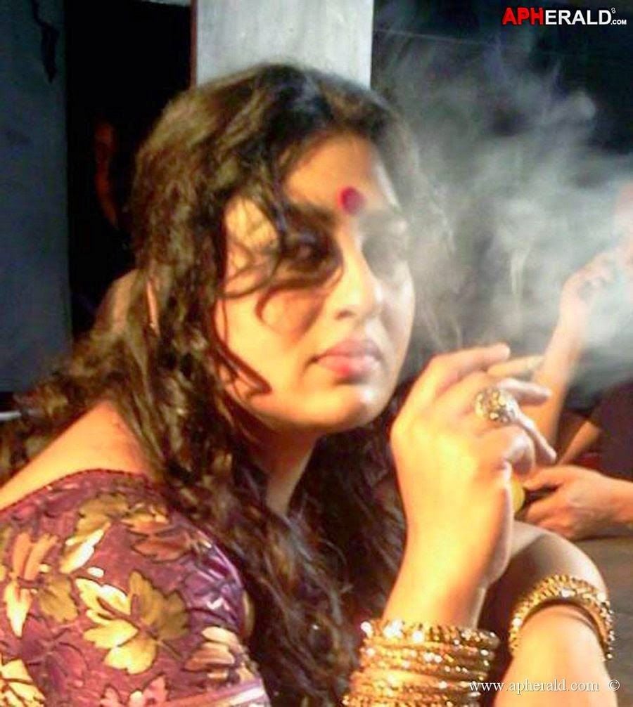 Telugu Vamp Actress Hot and Sexy Images