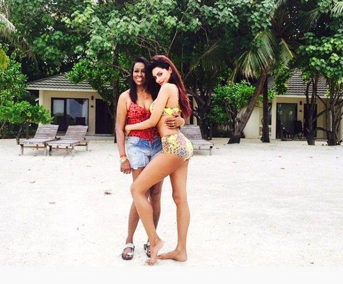 These hot pictures of Gizele Thakral will give you sleepless nights