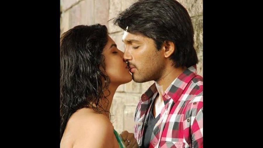 Tollywood Hot Lip Lock Photos