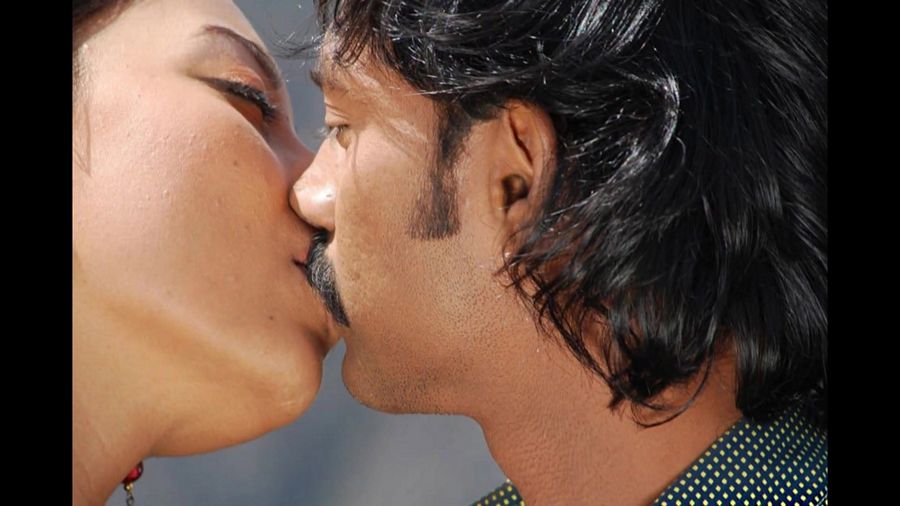 Tollywood Hot Lip Lock Photos