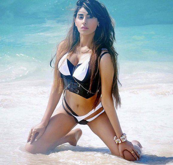 Tv Actress Heena Harwani Caught in Bikini Stills