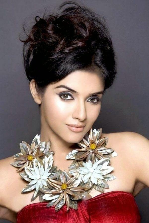 Sex Photo Asin - Actress Asin Sexy Pictures